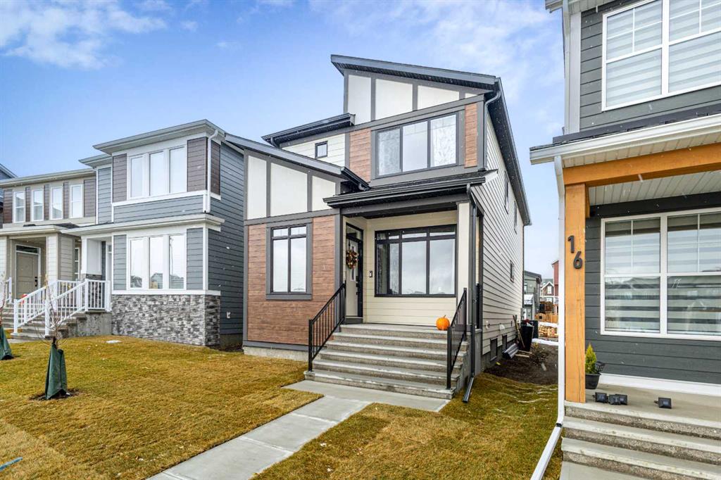 Picture of 20 Royston Walk NW, Calgary Real Estate Listing