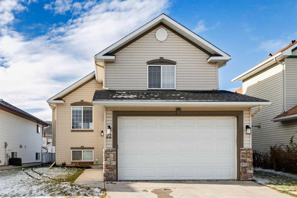 Picture of 55 Willowbrook Crescent NW, Airdrie Real Estate Listing