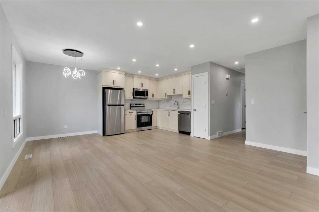 Picture of 19 Deer Lane Road SE, Calgary Real Estate Listing