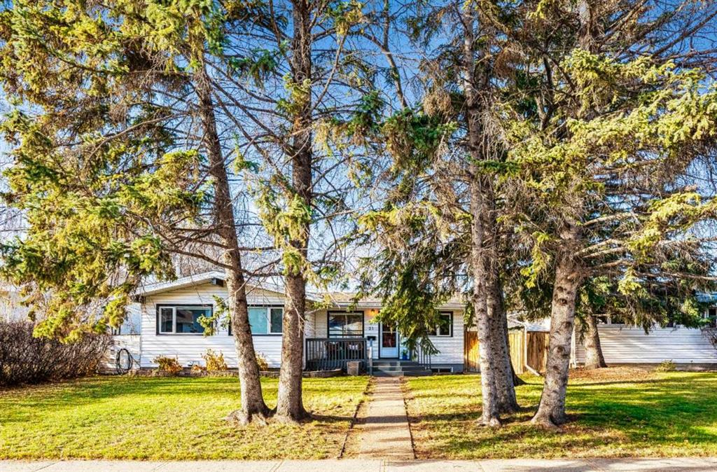 Picture of 21 Holden Road SW, Calgary Real Estate Listing