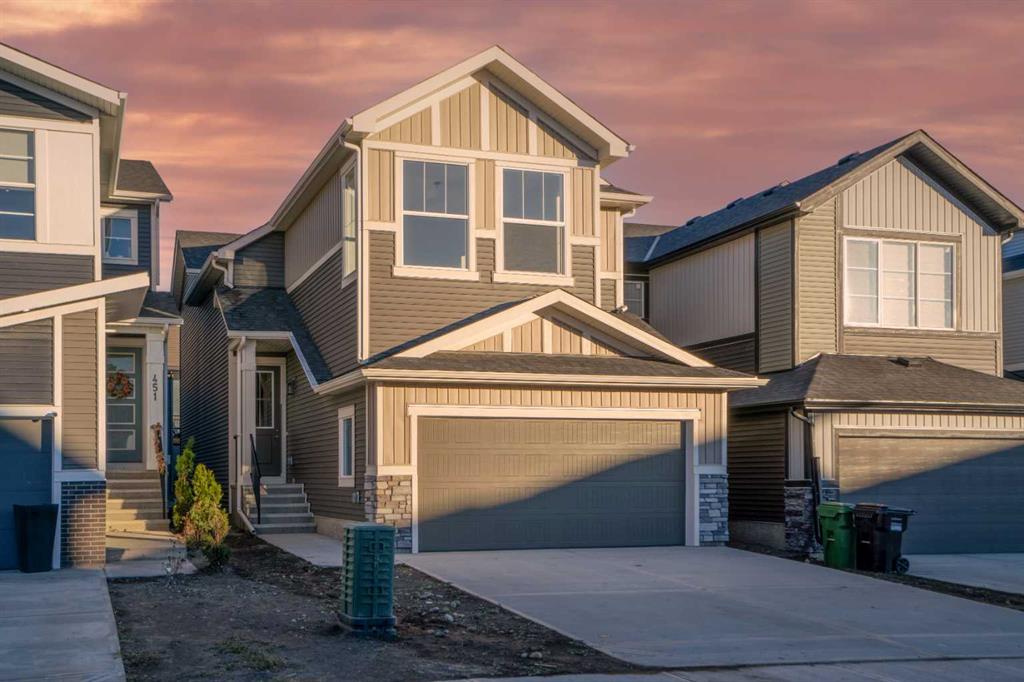 Picture of 447 Crimson Ridge Place NW, Calgary Real Estate Listing