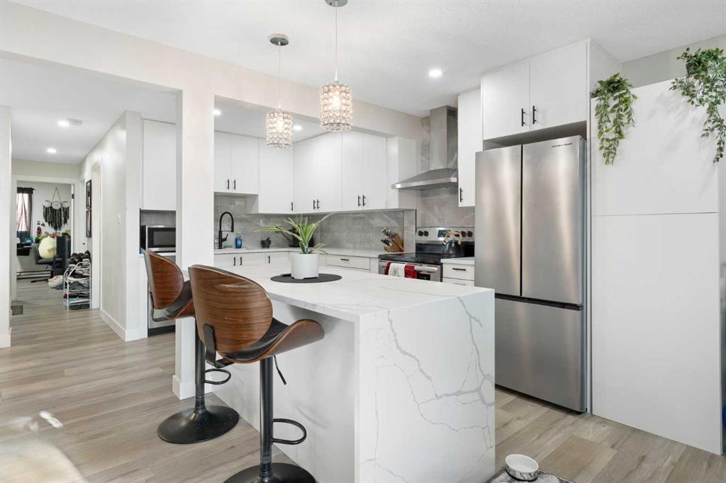 Picture of 441, 1305 Glenmore Trail SW, Calgary Real Estate Listing