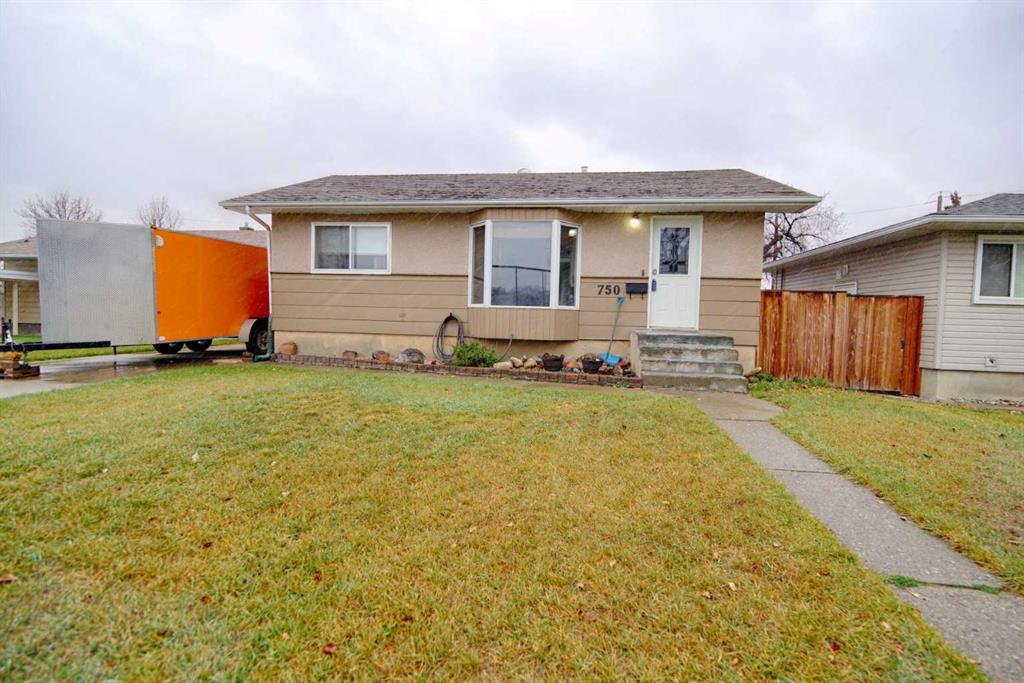 Picture of 750 10 Street N, Lethbridge Real Estate Listing