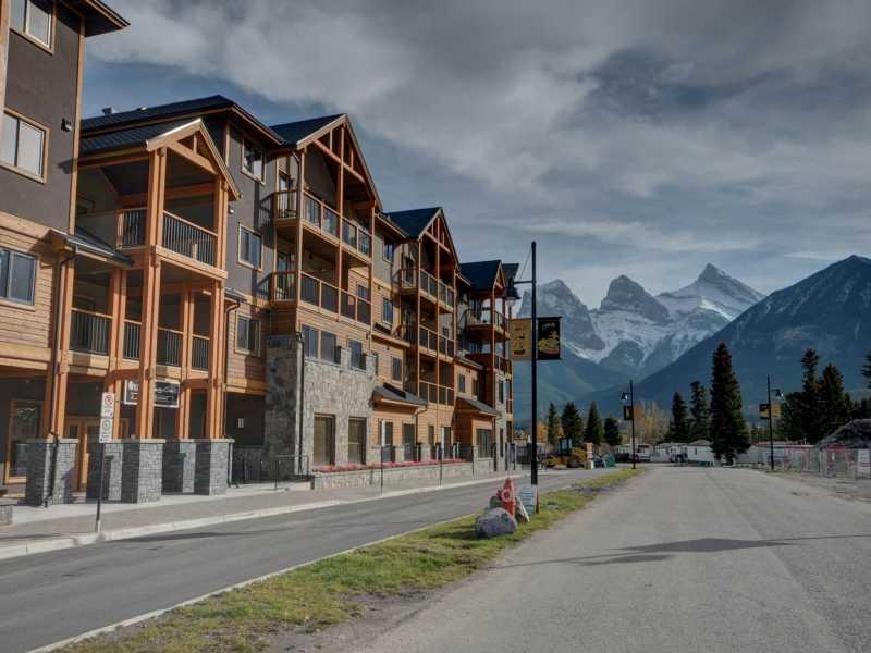 Picture of 306, 808 Spring Creek Drive , Canmore Real Estate Listing