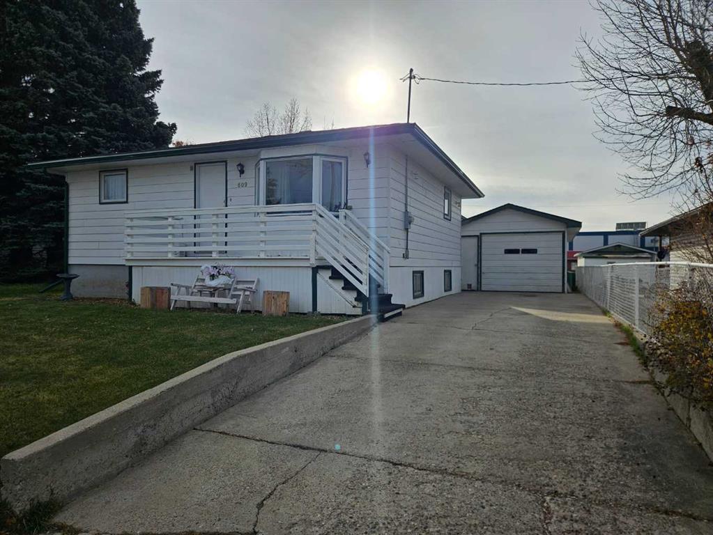 Picture of 609 6A Avenue N, Vauxhall Real Estate Listing