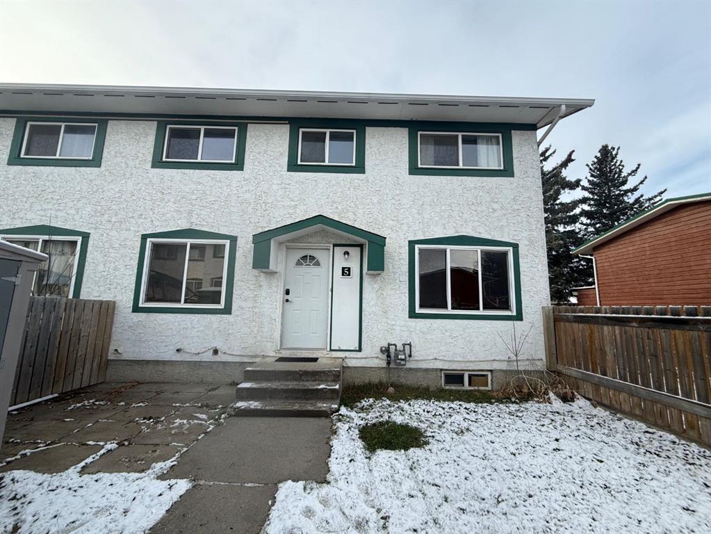 Picture of 5, 110 TAMARACK Avenue , Hinton Real Estate Listing