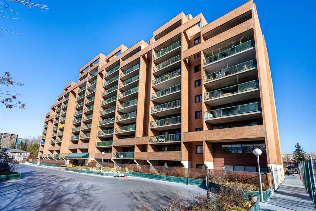 Picture of 413, 5204 Dalton Drive NW, Calgary Real Estate Listing