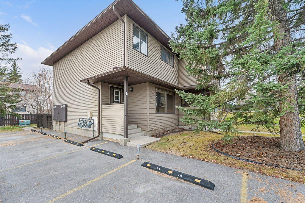 Picture of 16, 380 Bermuda Drive NW, Calgary Real Estate Listing