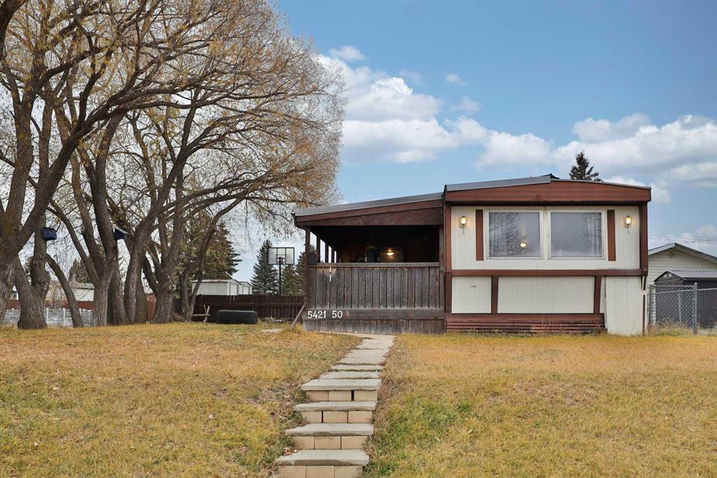 Picture of 5421 50 Street , Camrose Real Estate Listing