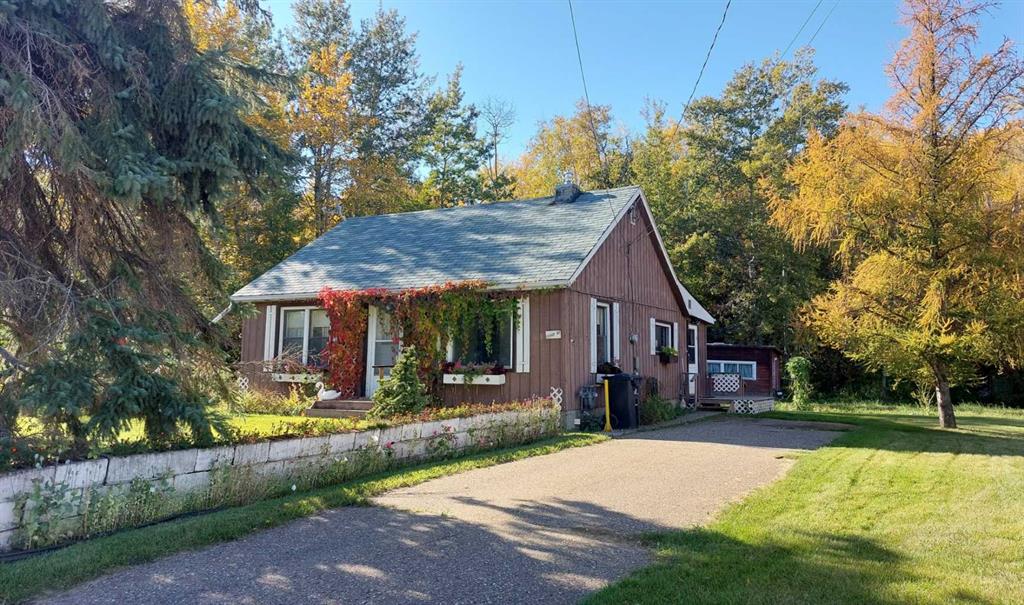 Picture of 11242 91 Street , Peace River Real Estate Listing