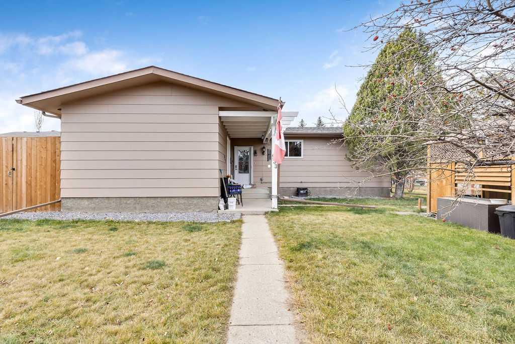 Picture of 933 Macleod Trail SW, High River Real Estate Listing