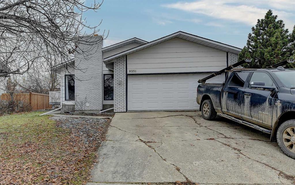 Picture of 9251 101 Avenue , Sexsmith Real Estate Listing