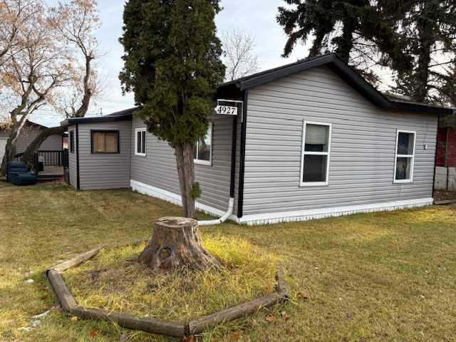 Picture of 4927 49 Street , Lougheed Real Estate Listing