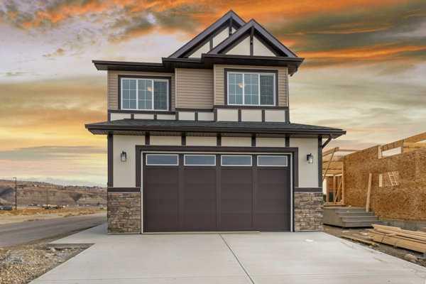 Picture of 168 Vantage Drive , Cochrane Real Estate Listing