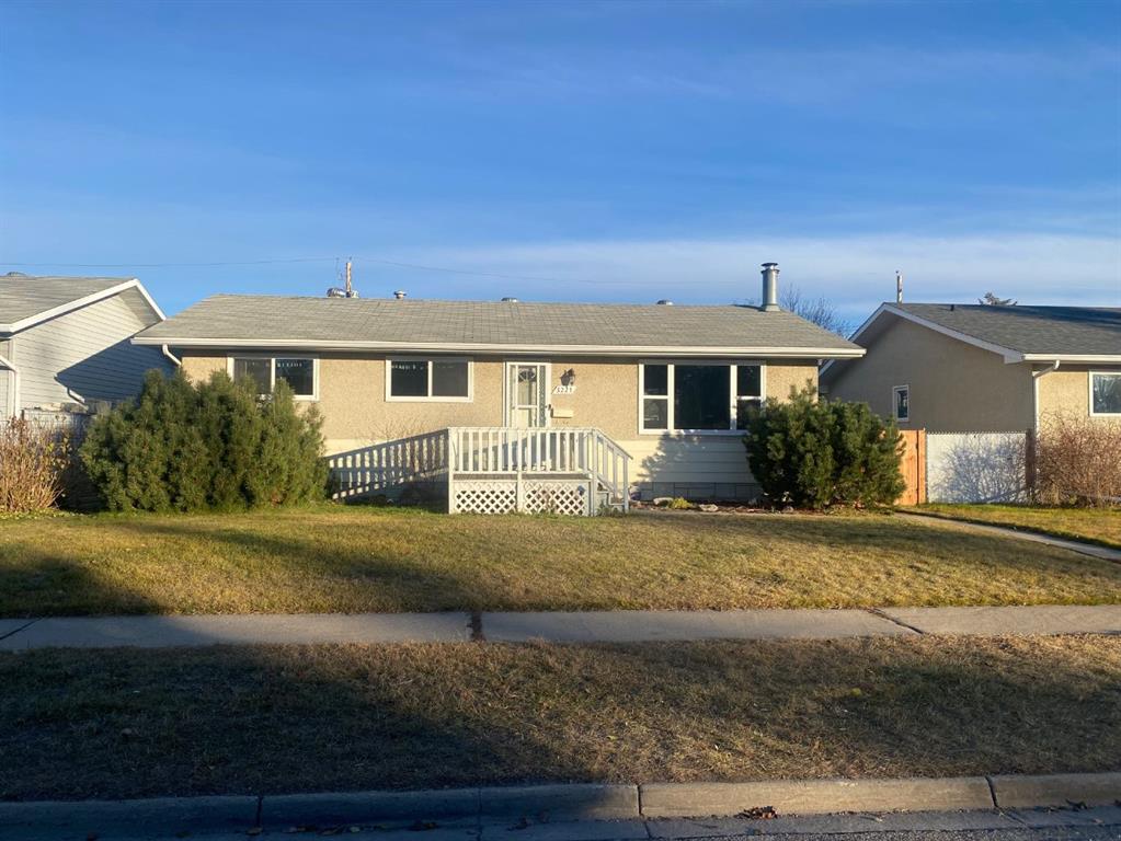 Picture of 5221 East Ave  , Blackfalds Real Estate Listing