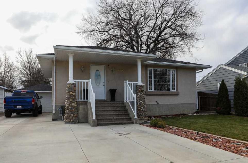 Picture of 4808 51 Avenue , Taber Real Estate Listing