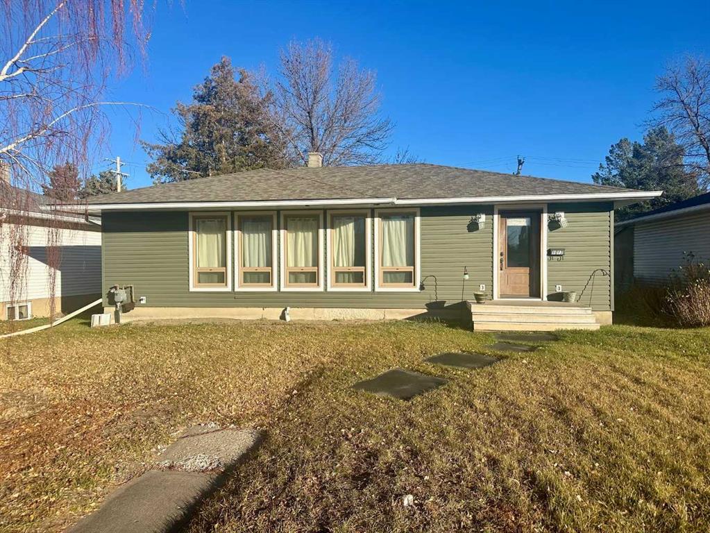 Picture of 1017 20 Street S, Lethbridge Real Estate Listing