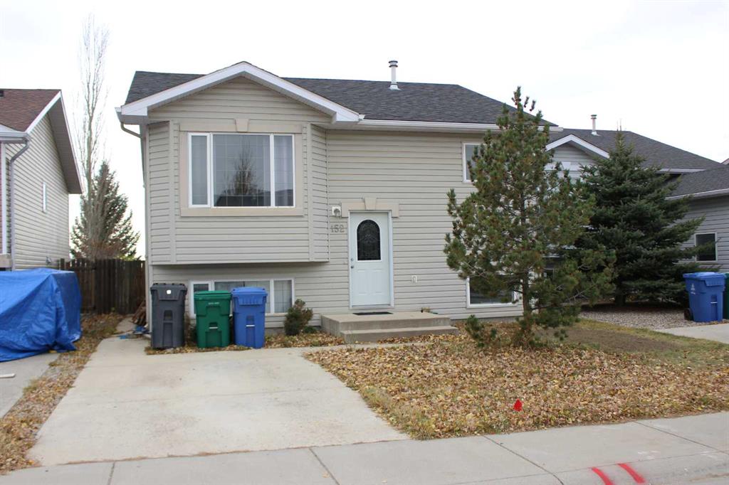 Picture of 152 Blackfoot Circle W, Lethbridge Real Estate Listing