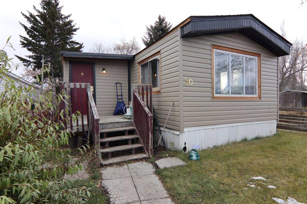 Picture of 30, 4000 Minto Street , Penhold Real Estate Listing