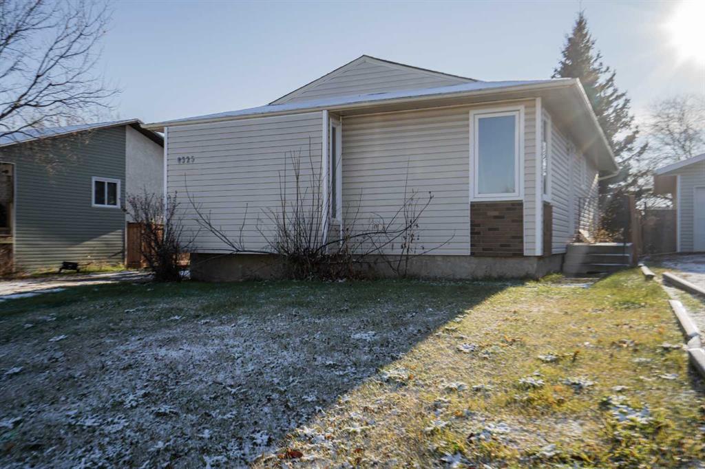 Picture of 8325 101 Avenue , Peace River Real Estate Listing