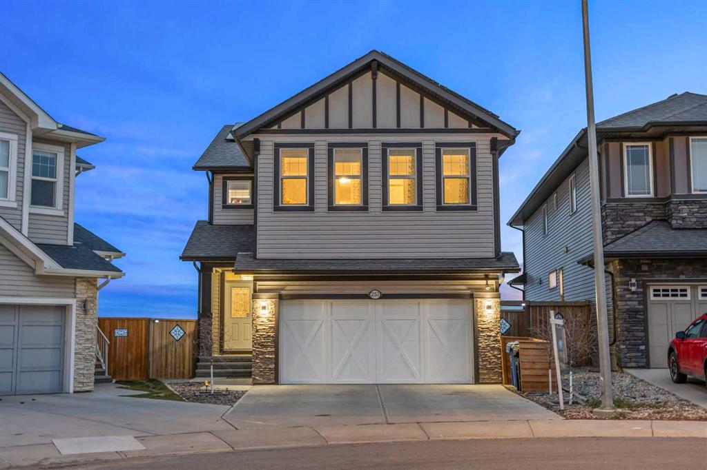 Picture of 251 Sherview Grove NW, Calgary Real Estate Listing