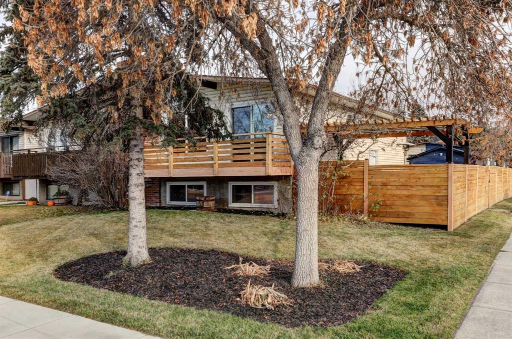 Picture of 5202 Bowness Road NW, Calgary Real Estate Listing