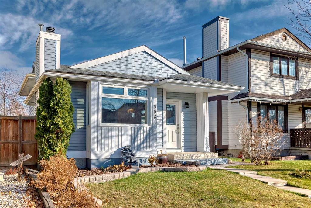 Picture of 908 Riverbend Drive SE, Calgary Real Estate Listing