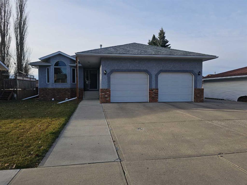 Picture of 4236 Shannon Drive , Olds Real Estate Listing