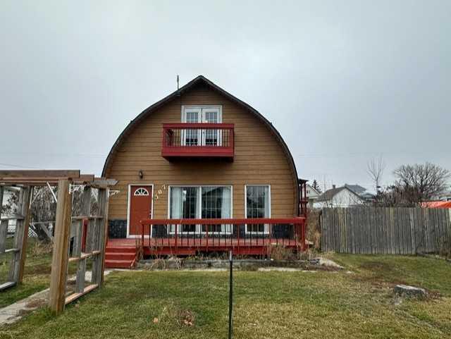 Picture of 307 3 Avenue W, Hanna Real Estate Listing