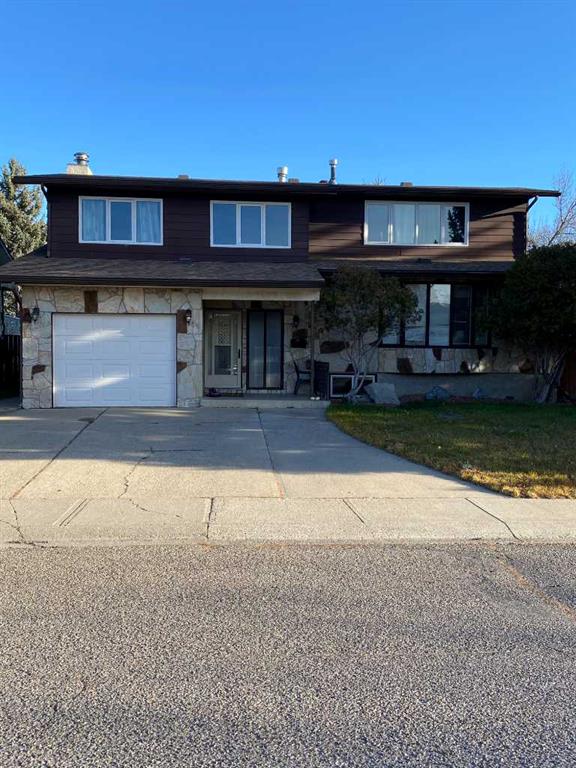 Picture of 106 LAVAL Road W, Lethbridge Real Estate Listing