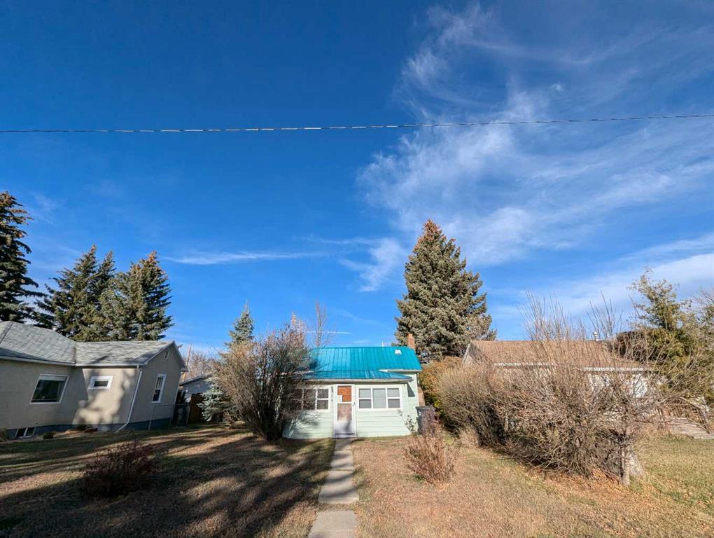 Picture of 514 3 Avenue , Bassano Real Estate Listing