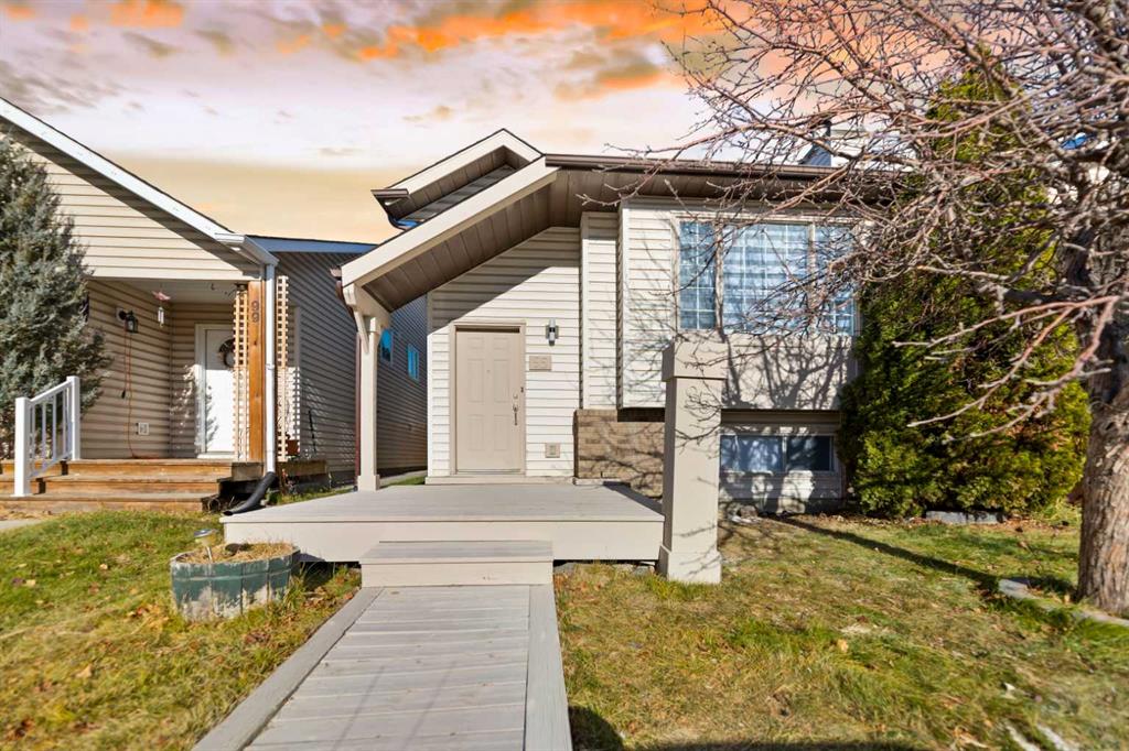 Picture of 95 Laguna Circle NE, Calgary Real Estate Listing