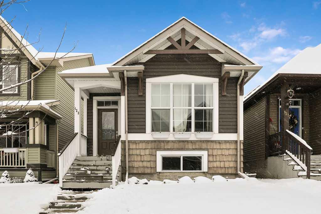 Picture of 123 New Brighton Landing SE, Calgary Real Estate Listing