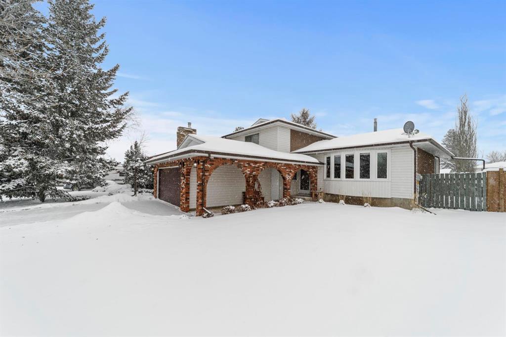 Picture of 3813 67 St Street , Camrose Real Estate Listing