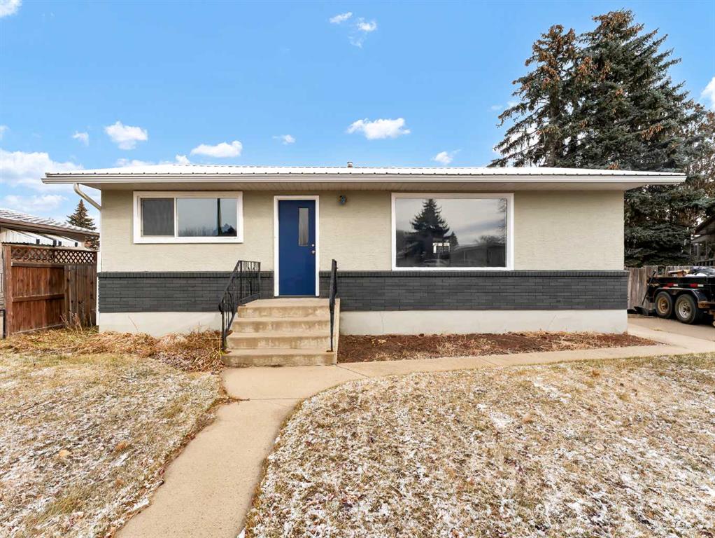 Picture of 2965 Lamb Court SE, Medicine Hat Real Estate Listing