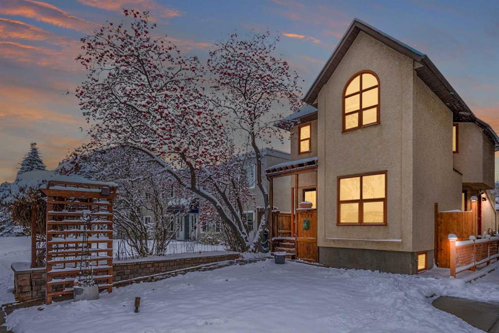 Picture of 2219 Westmount Road NW, Calgary Real Estate Listing