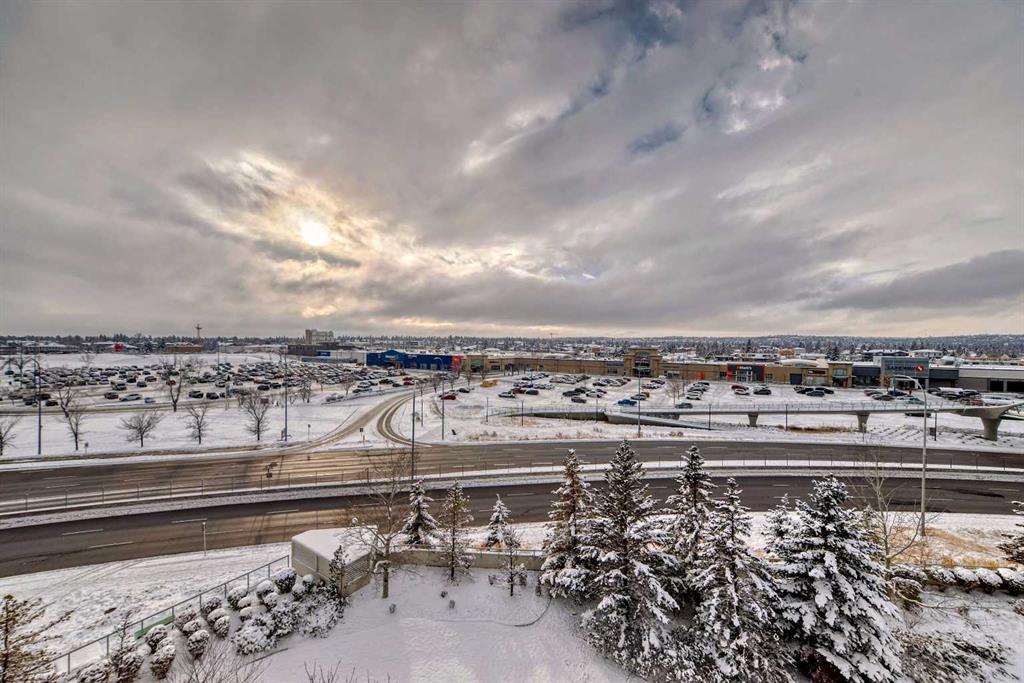 Picture of 605, 77 Spruce Place SW, Calgary Real Estate Listing