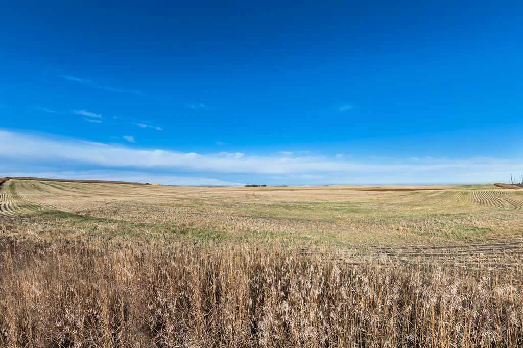 Picture of 96 Street East (19.77 Acres)  , Rural Foothills County Real Estate Listing