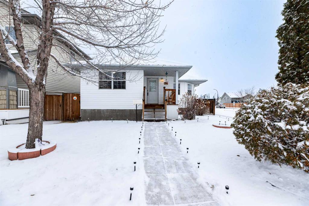 Picture of 625 Lancaster Drive , Red Deer Real Estate Listing