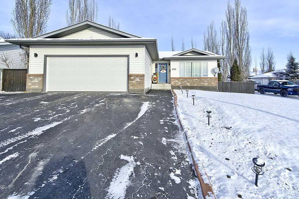 Picture of 4702 52 Avenue , Clive Real Estate Listing