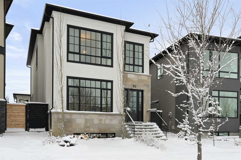 Picture of 82 Valour Circle SW, Calgary Real Estate Listing