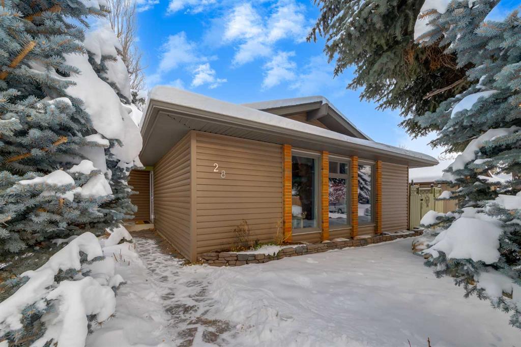 Picture of 28 Midlawn Place SE, Calgary Real Estate Listing