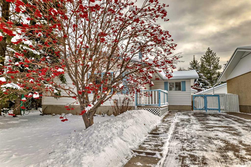 Picture of 4839 40 Avenue SW, Calgary Real Estate Listing