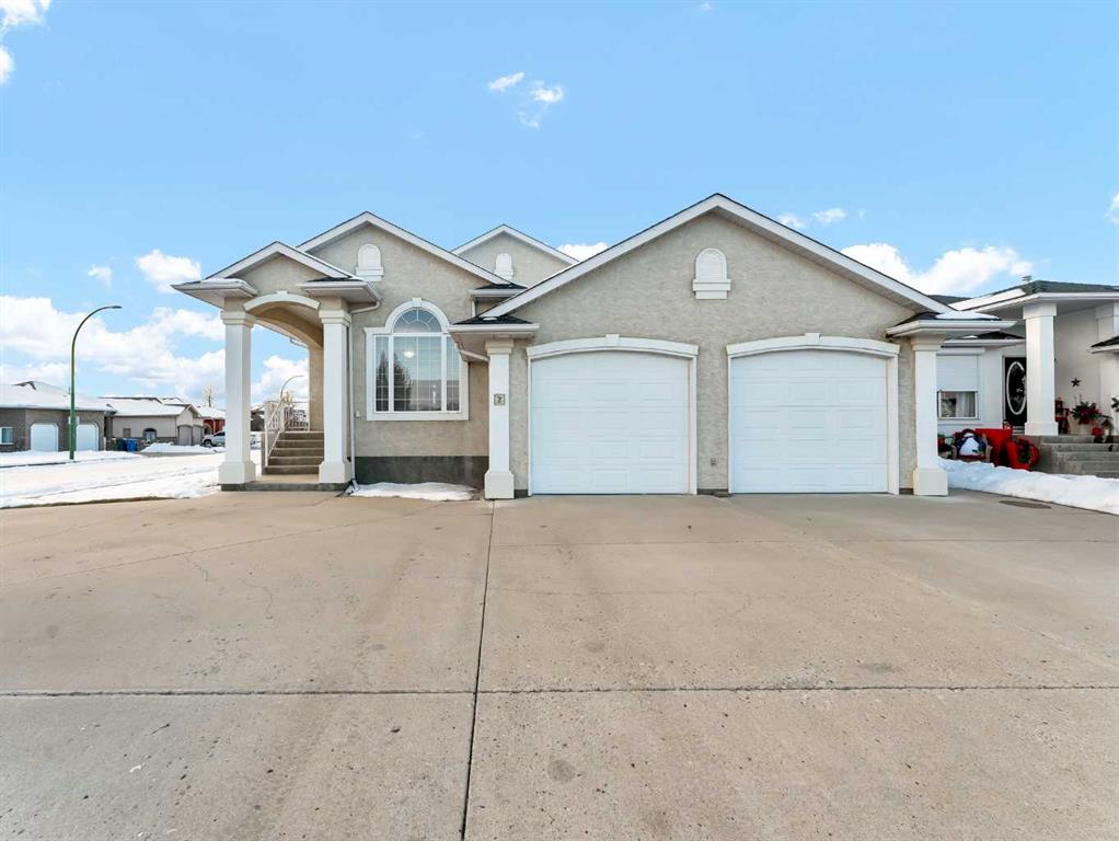 Picture of 2 Vintage Meadows Court SE, Medicine Hat Real Estate Listing