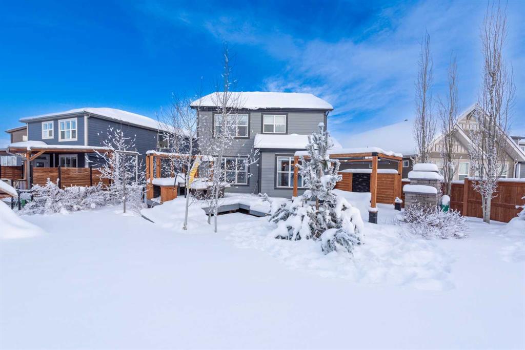 Picture of 39 Legacy Glen Terrace SE, Calgary Real Estate Listing