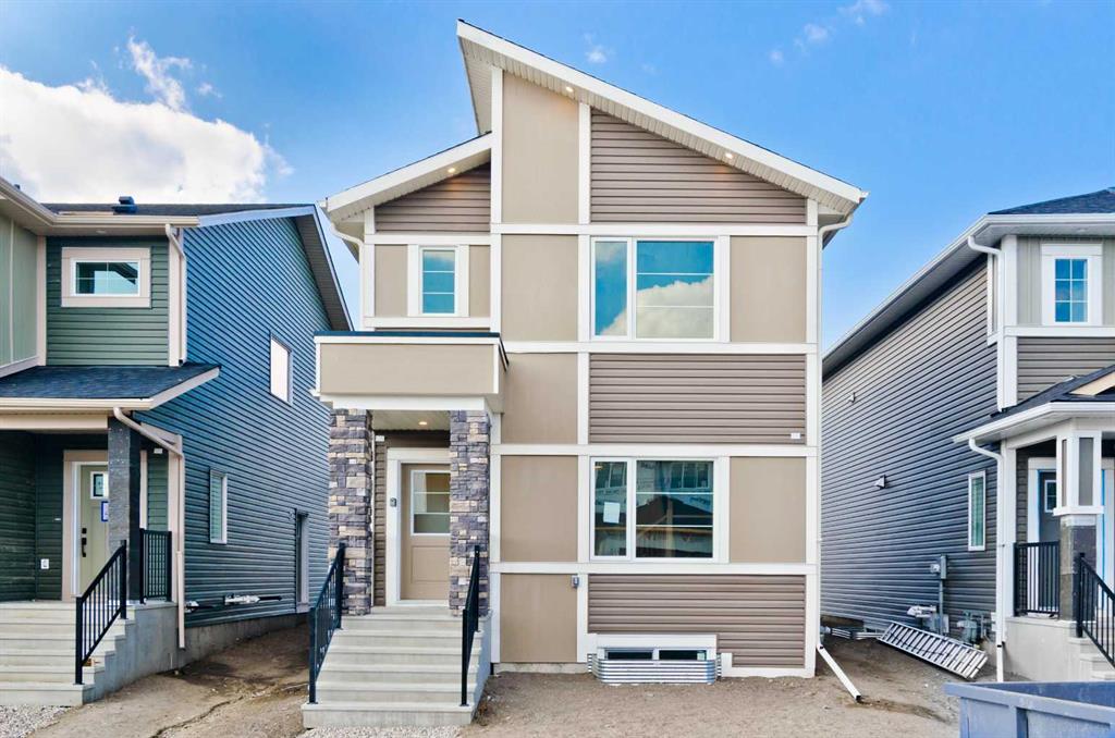 Picture of 816 Midtown Drive SW, Airdrie Real Estate Listing