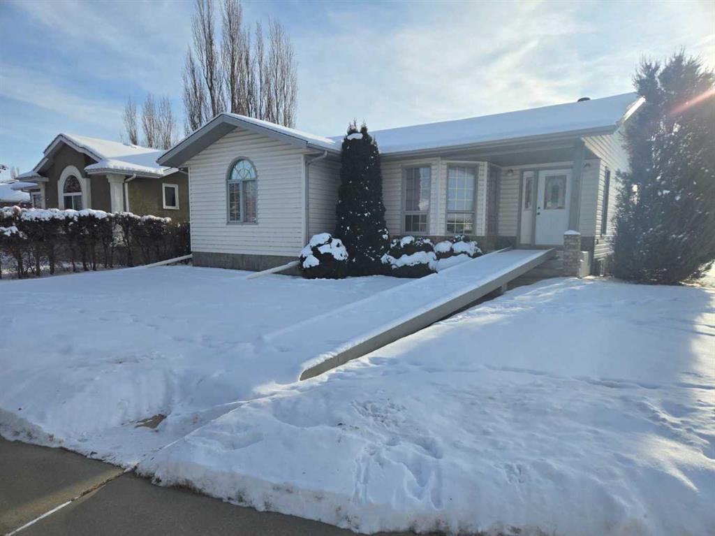 Picture of 4619 55 Avenue , Lacombe Real Estate Listing