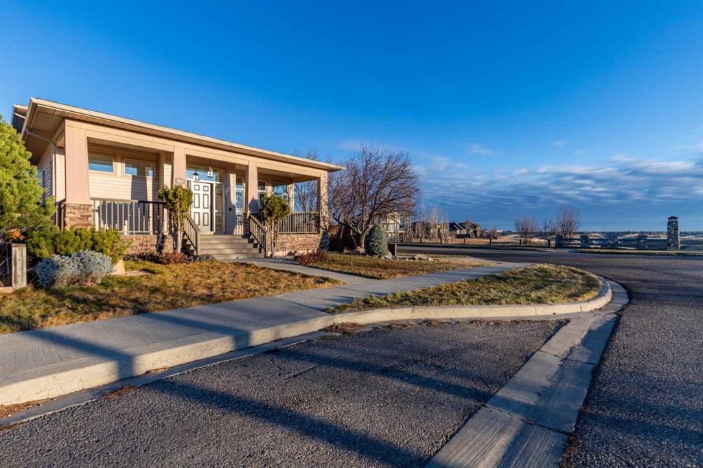 Picture of 223 Grand River Boulevard W, Lethbridge Real Estate Listing