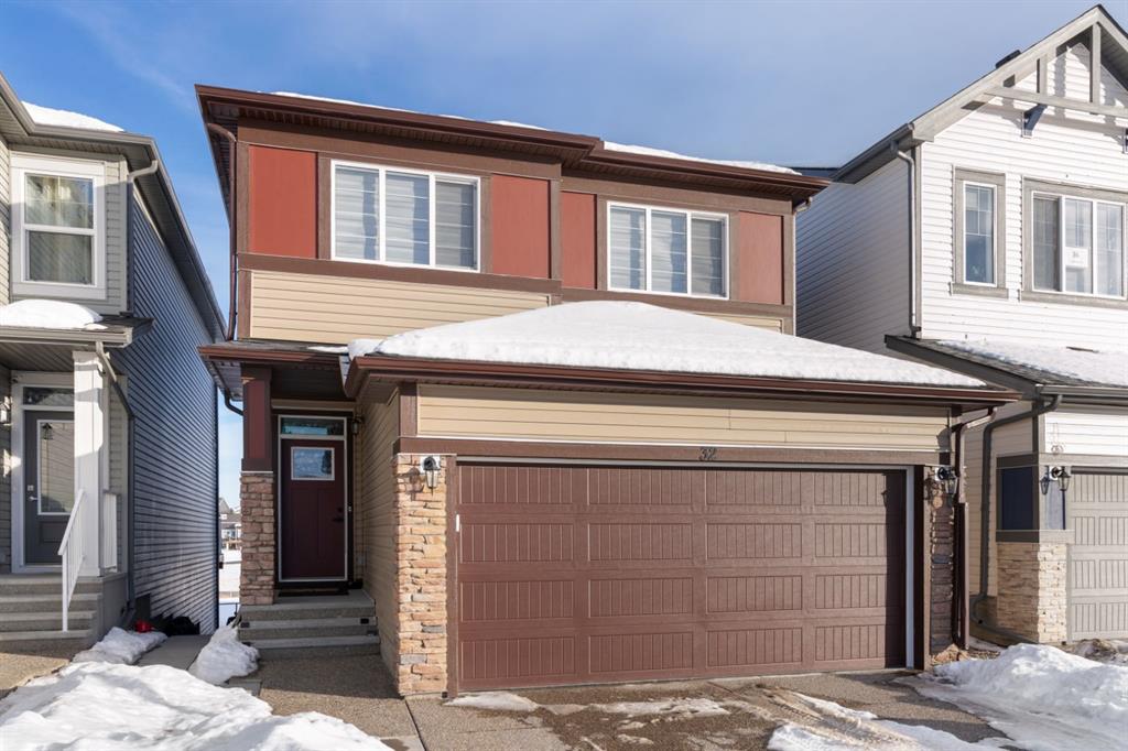 Picture of 32 Cornerbrook Cove NE, Calgary Real Estate Listing