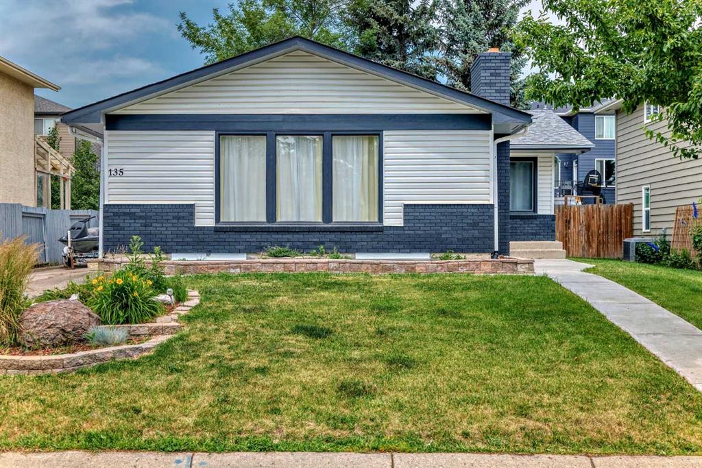 Picture of 135 Carr Crescent , Okotoks Real Estate Listing